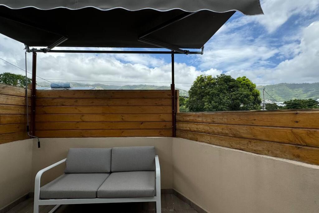 Grand Studio Charmant, Tout Equipe… Saint-Denis Exterior foto